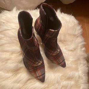 Jessica Simpson booties